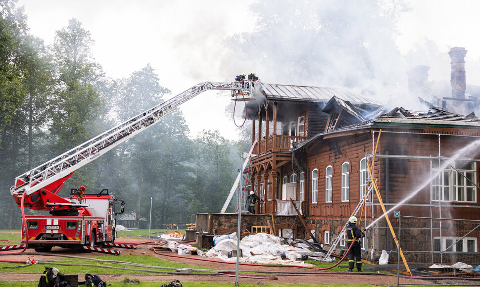Vilki&scaron;kių dvaro gaisras