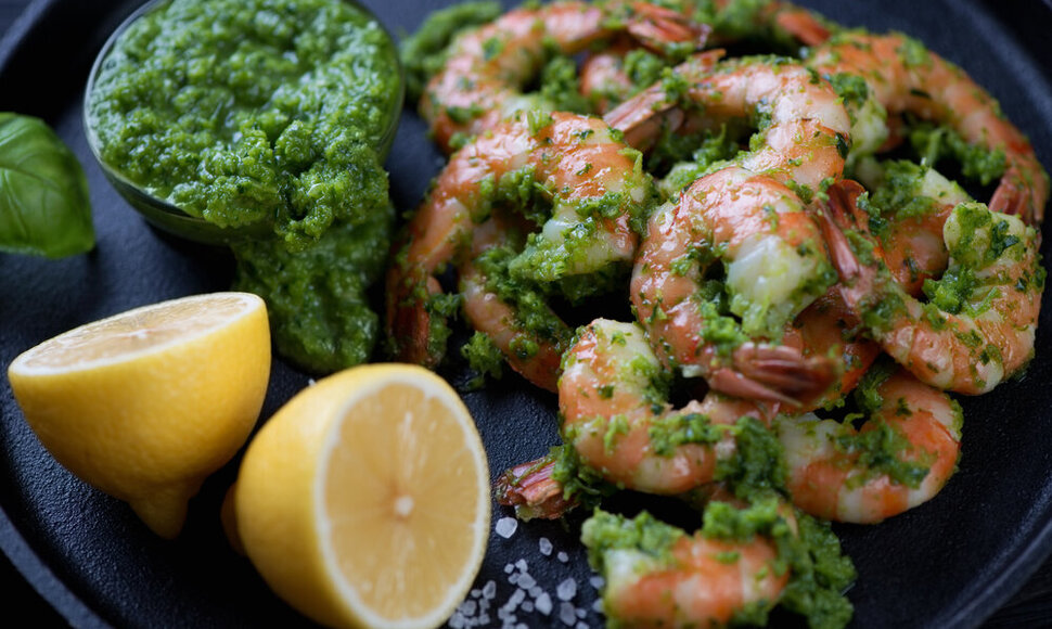 Krevetės su chimichurri padažu