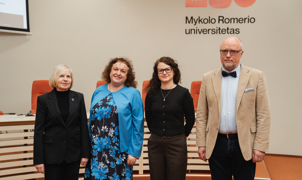Iš kairės: prof. dr. Rita Raudeliūnaitė, prof. dr. Vida Gudžinskienė, dr. Dovilė Lisauskienė, dr. Justinas Sadauskas
