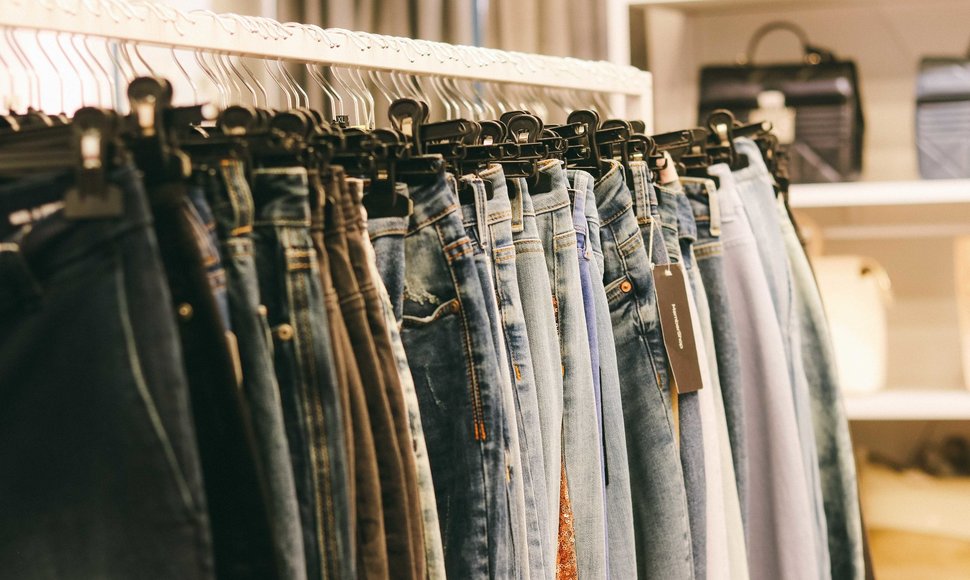 Prekybos centre OUTLET PARK – džinsų reidas