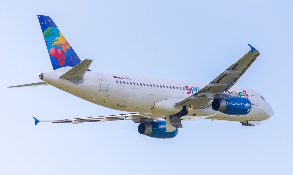 „Small Planet Airlines“ 