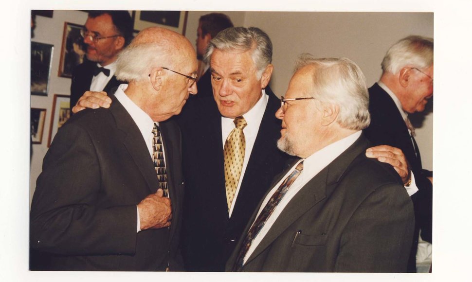 Bronius Vaškelis, Valdas Adamkus, Algirdas Avižienis