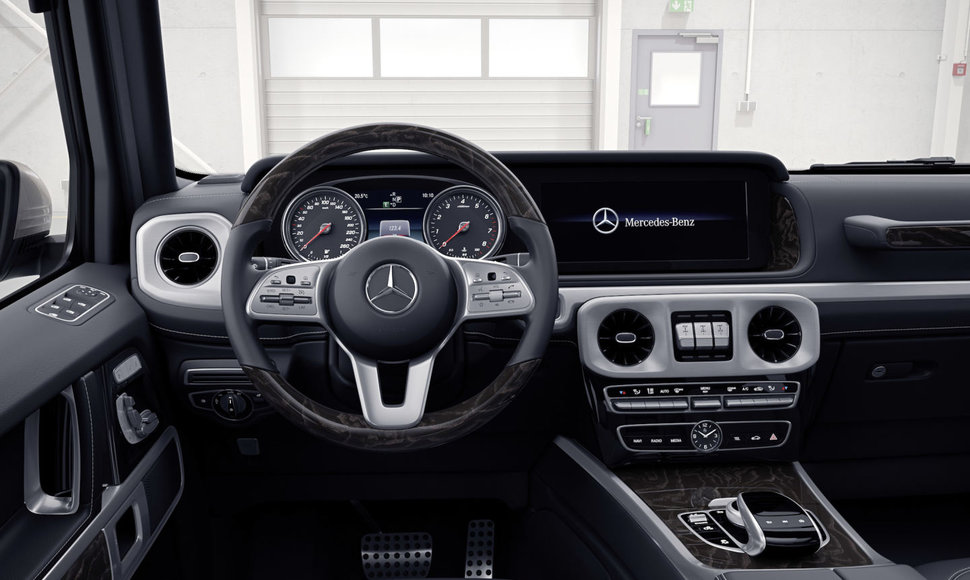 Naujojo „Mercedes-Benz“ G klasės visureigio interjeras