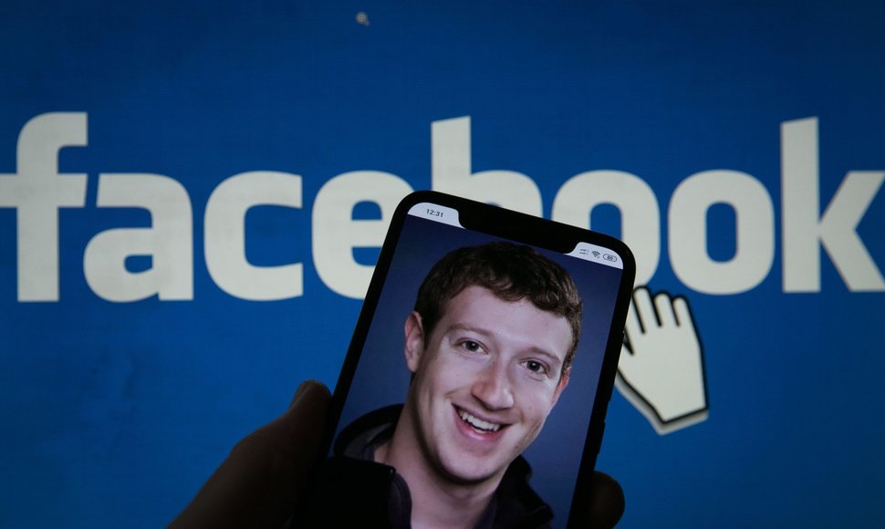 Markas Zuckerbergas, „Facebook“