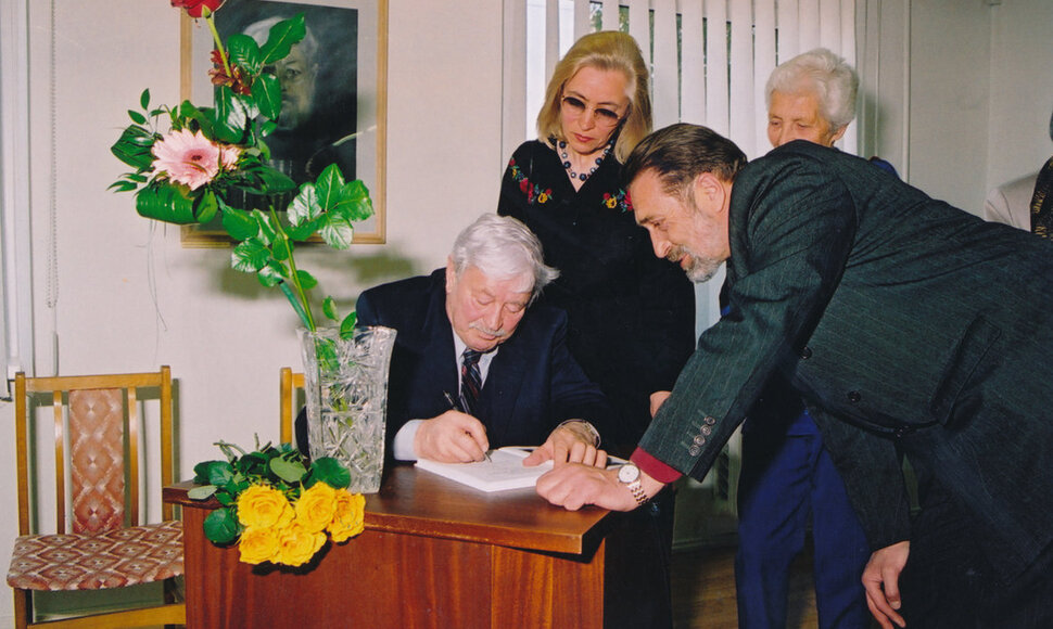 Donato Banionio 80-mečio minėjimas Juozo Miltinio palikimo studijų centre