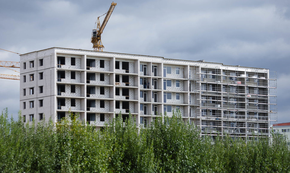 Perkūnkiemyje vykstančios daugiabučio statybos 