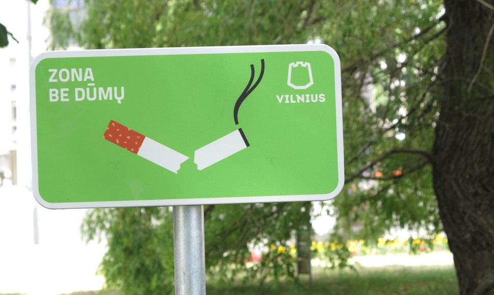 Vilniaus vaikų žaidimų aikštelėse nebeliks rūkalių