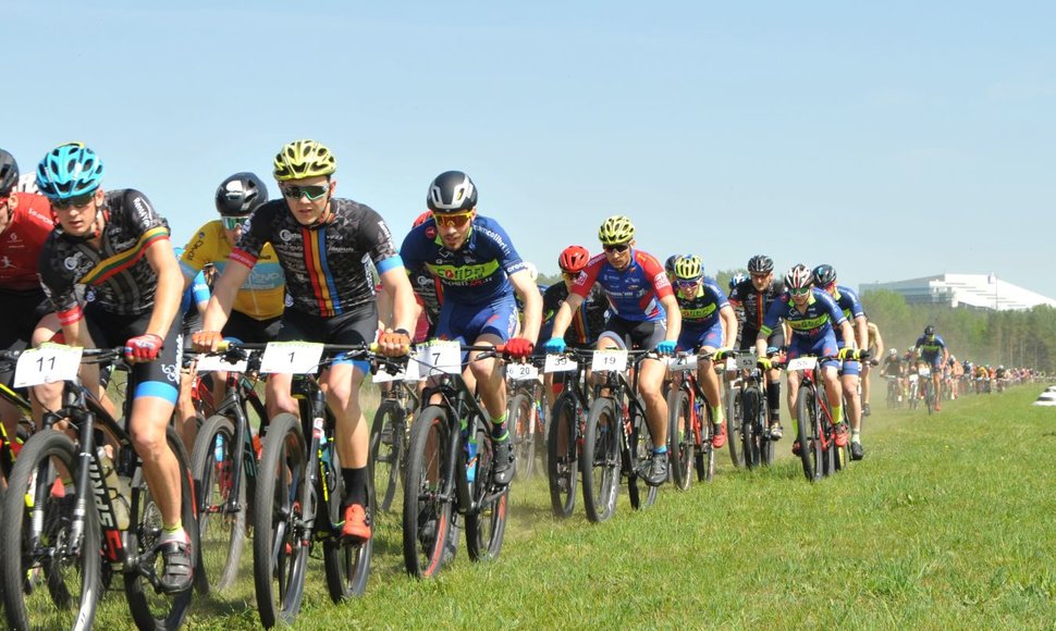 MTB maratonų sezoną pergalėmis pradėjo favoritai