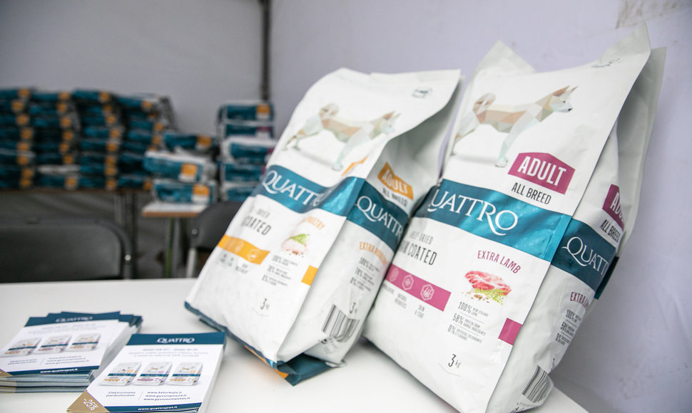 Quattro pet food