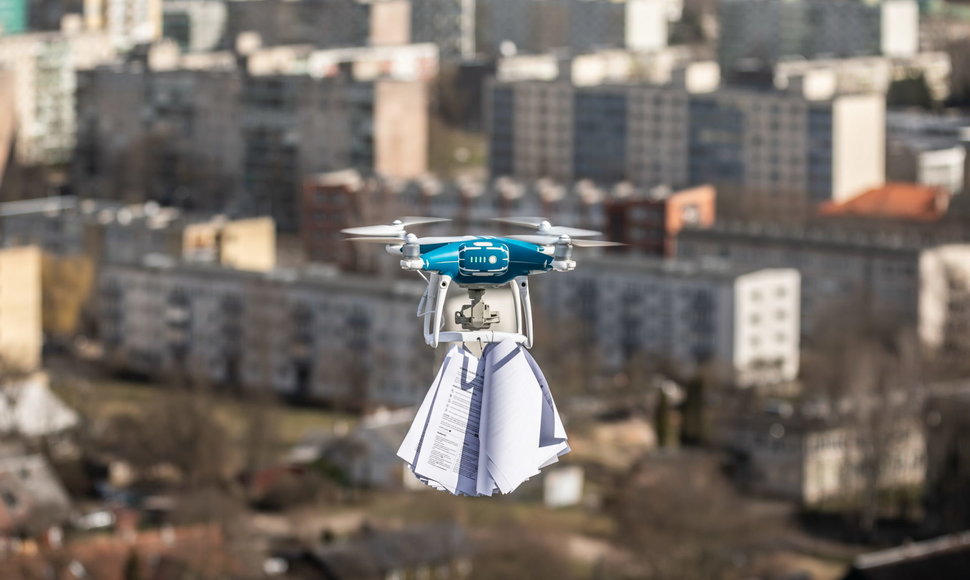 Vilniuje karantino priežiūrai pakelti dronai