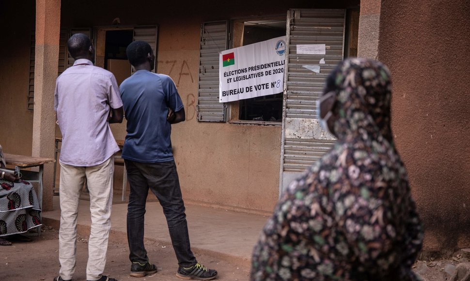 Tvyrant džihadistų grėsmei, Burkina Faso gyventojai balsuoja visuotiniuose rinkimuose