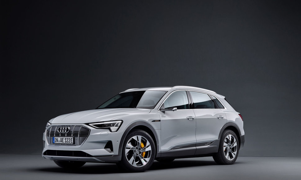 „Audi e-tron 50 quattro”