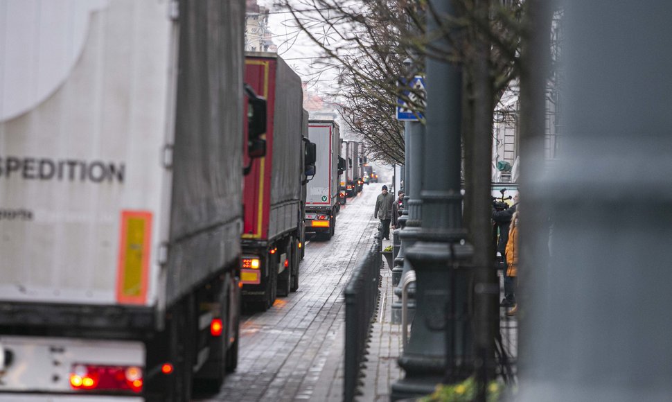 Protestuojantys vežėjai užplūdo Vilniaus centrą