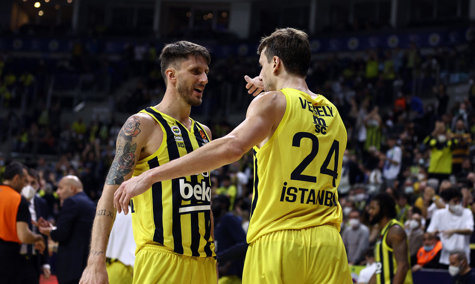 Achille Polonara ir Janas Vesely