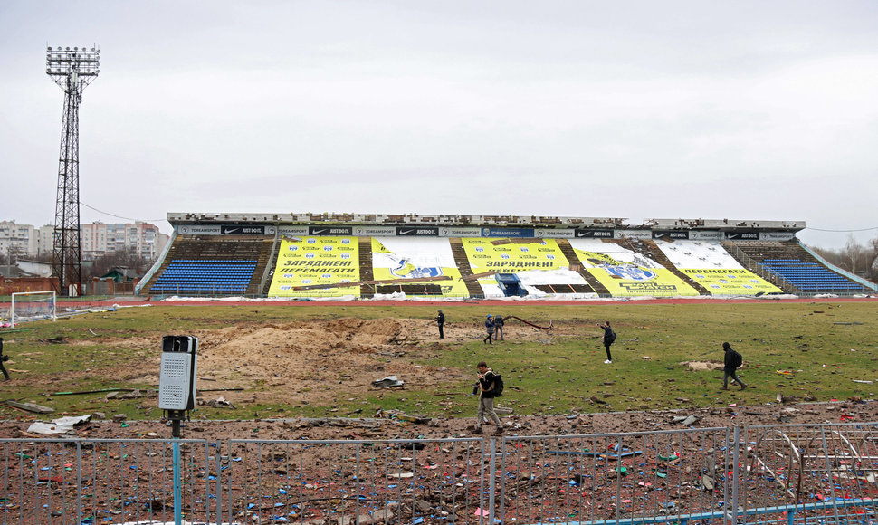 Sugriautas Černihivo stadionas