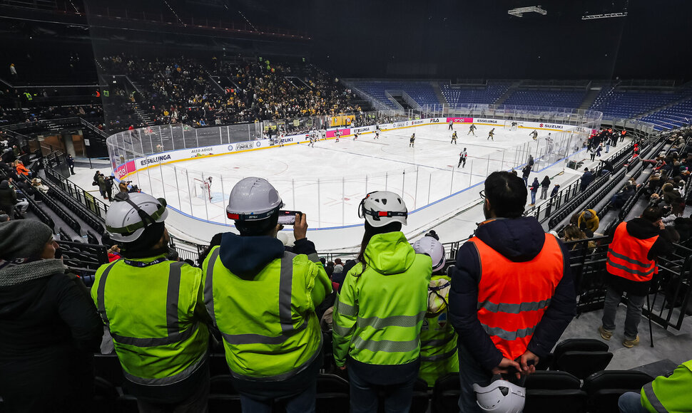Olimpinė &bdquo;PalaItalia&ldquo; ledo arena