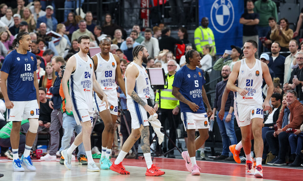 Laimingi &bdquo;Anadolu Efes&ldquo; krep&scaron;ininkai