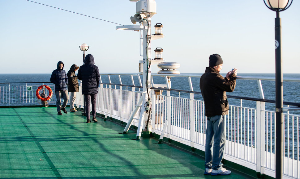 Keliautojai „Tallink“ laivu „Romantika“