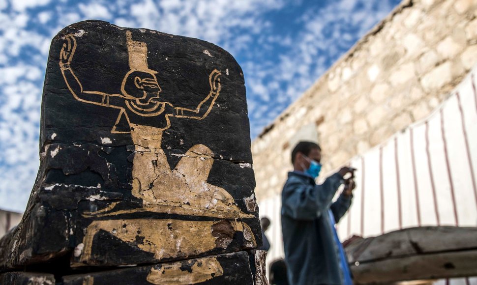 Egipto mokslininkai pristatė Sakaroje rastą vertingą lobį