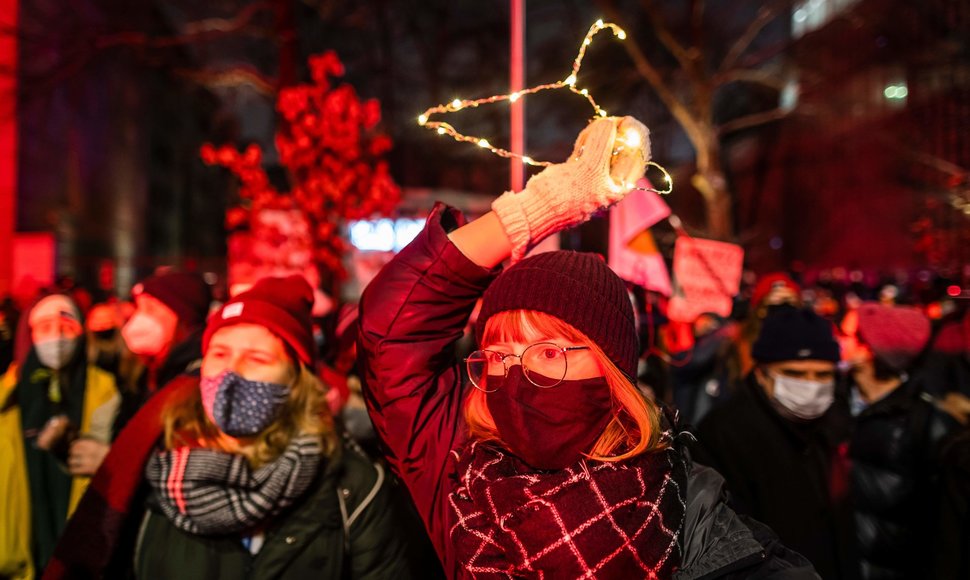 Protestai dėl abortų draudimo Lenkijoje
