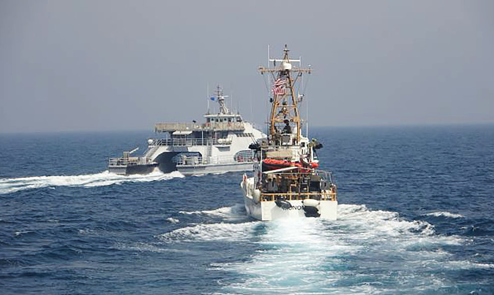 Irano ir JAV laivai Persijos įlankoje