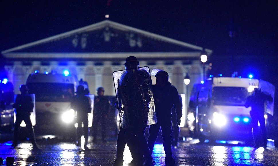 Protestas prie Prancūzijos parlamento