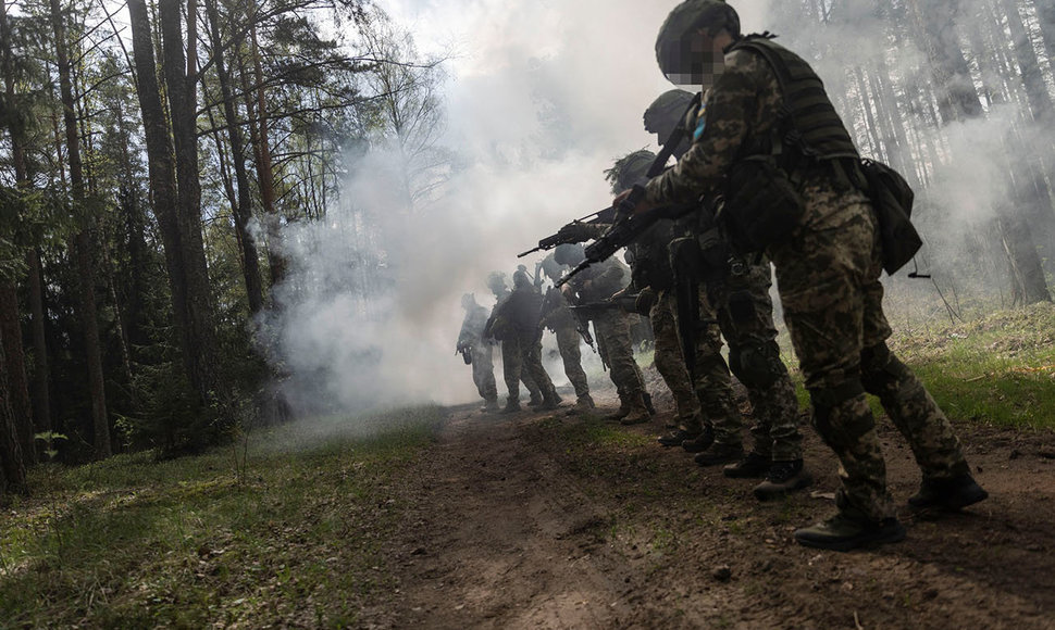 Lietuvos kariai surengė mokymus Ukrainos instruktoriams