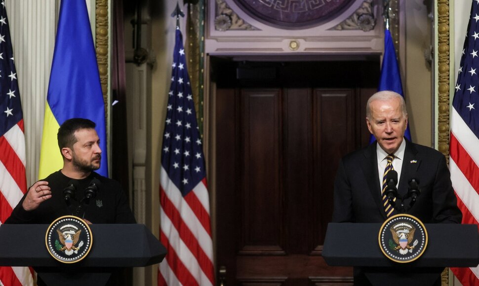 LEAH MILLIS / REUTERS