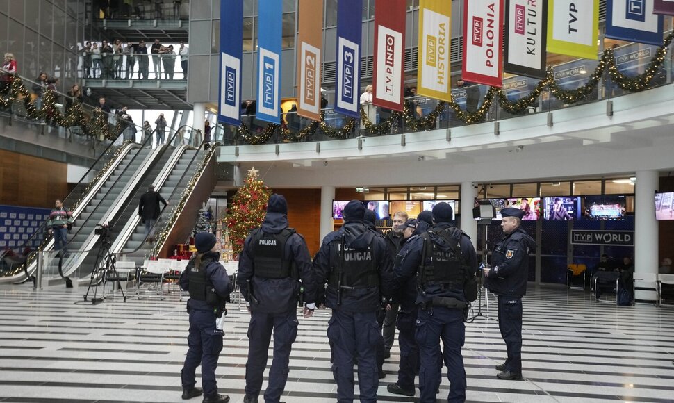 Czarek Sokolowski / AP