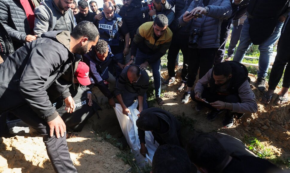 IBRAHEEM ABU MUSTAFA / REUTERS
