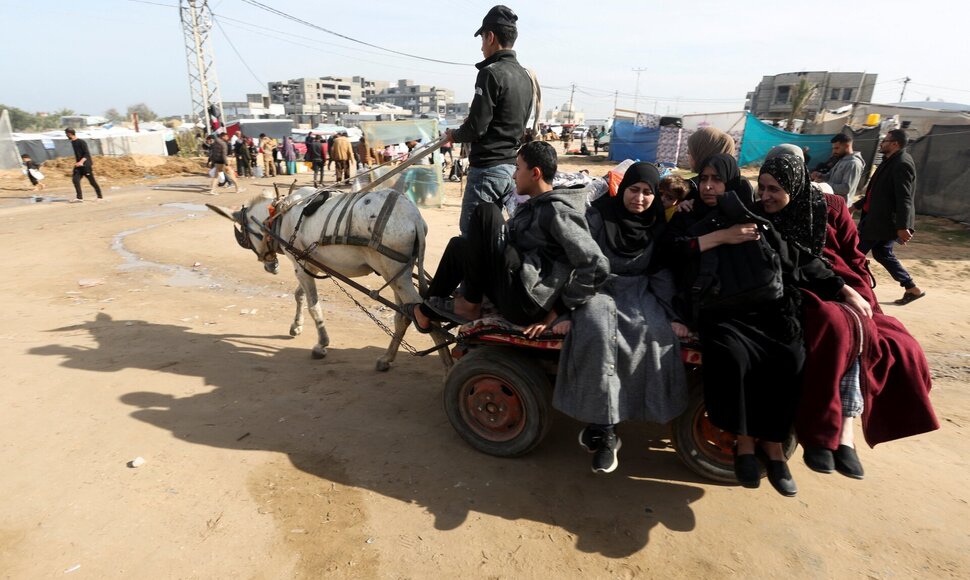 IBRAHEEM ABU MUSTAFA / REUTERS
