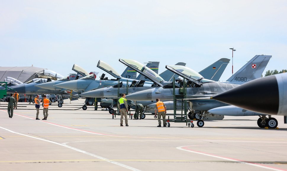 Teodoras Biliūnas/BNS nuotr. Aviacijos bazė