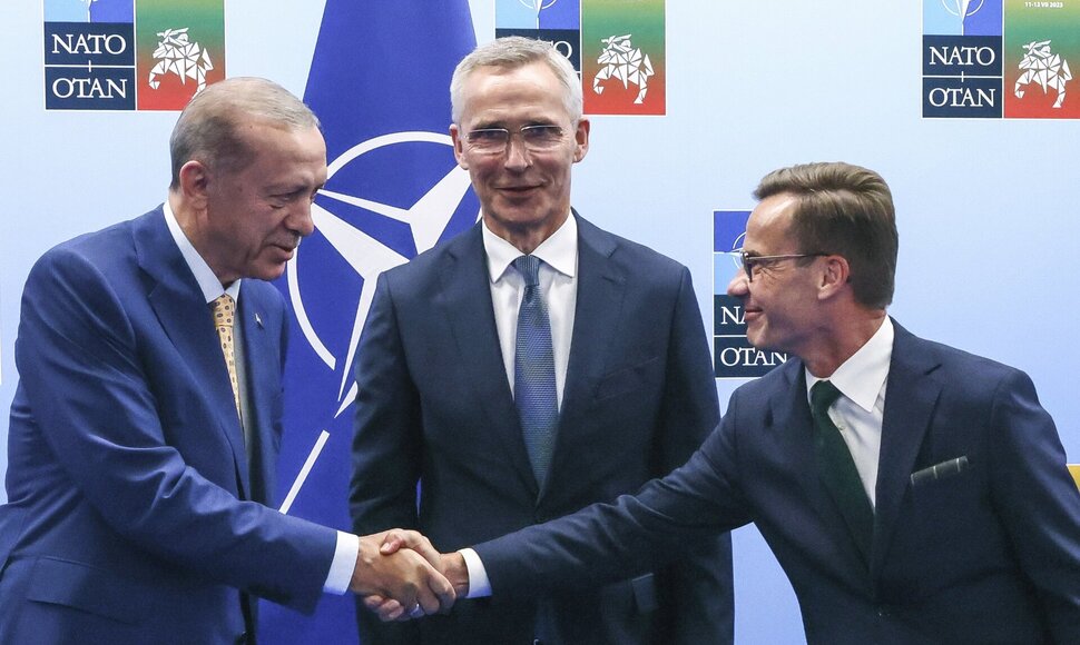 Yves Herman / AP