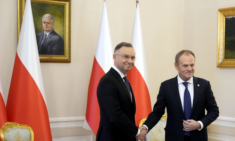 Lenkijos prezidentas Andrzejus Duda ir šalies premjeras Donaldas Tuskas