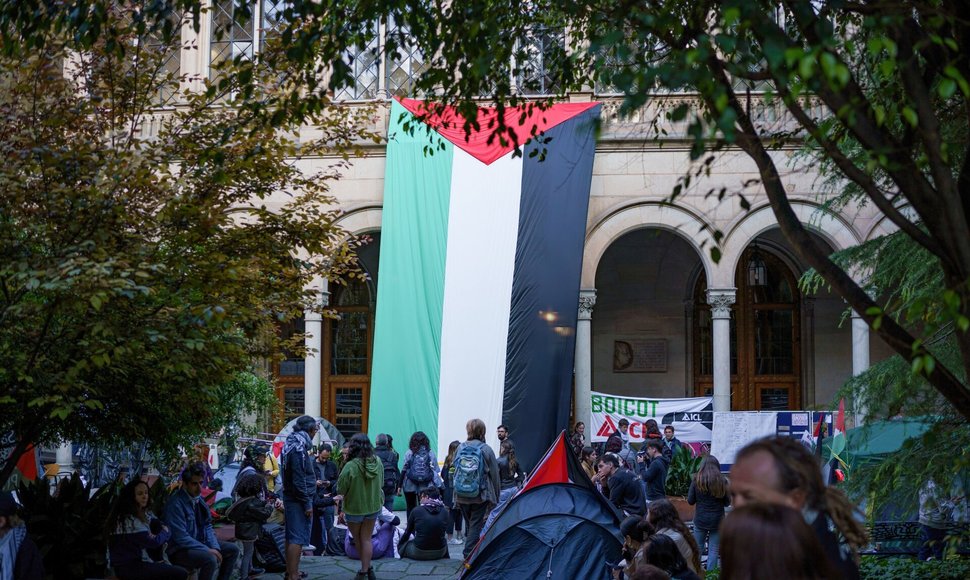 Pro-Palestinos stovykla Barselonos universitete - 2024 m. Gegužės 7 d.