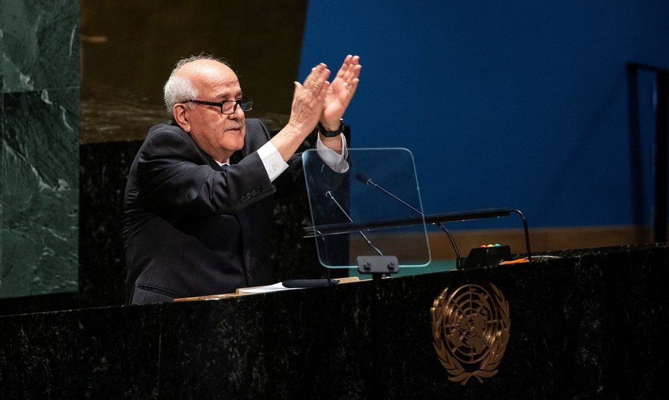 Palestinai siekia visateisės narystės JT Generalinėje Asamblėjoje.