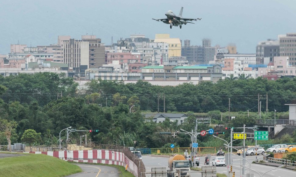 YASUYOSHI CHIBA / AFP