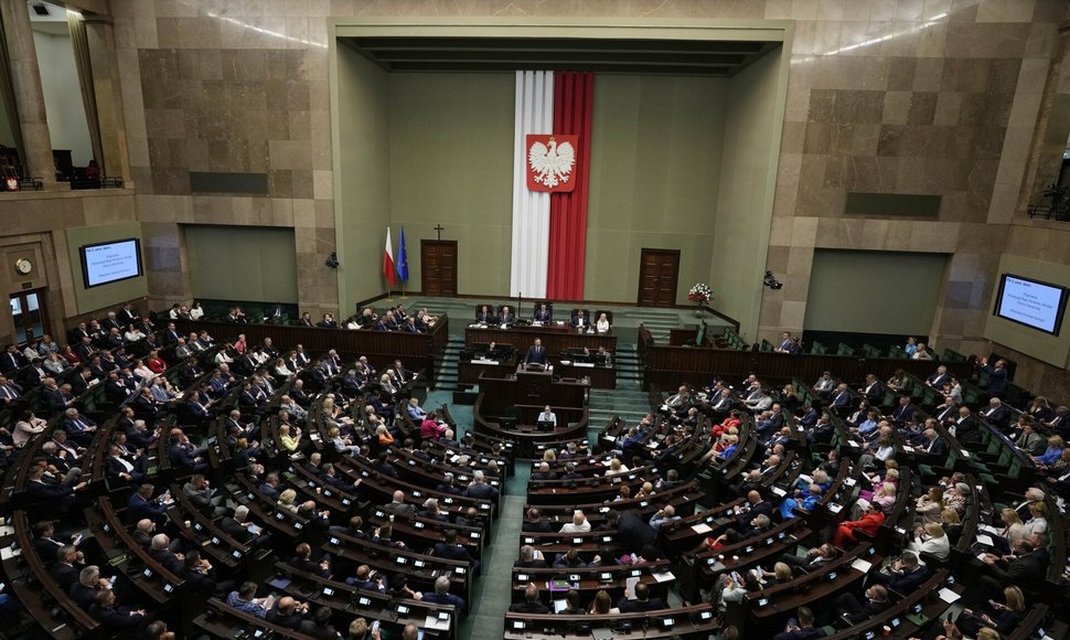 Lenkai stiprina saugumą / Czarek Sokolowski / AP