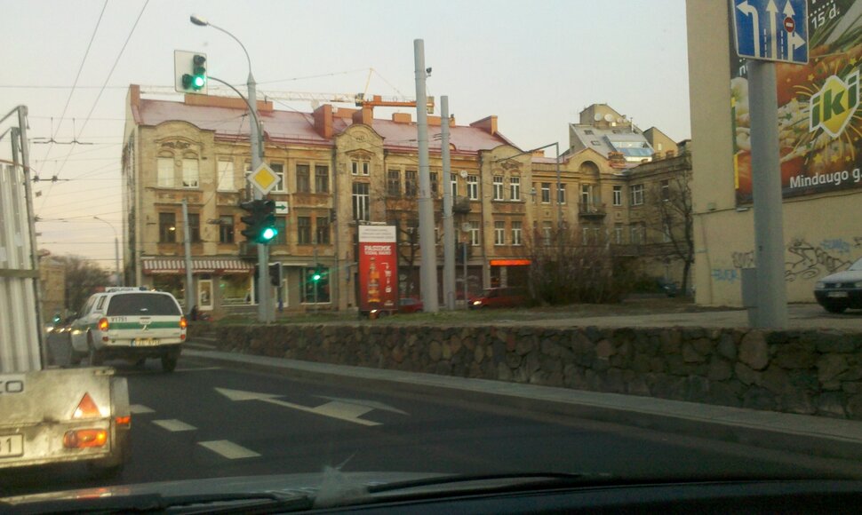 Pareigūnai pavyzdingai pažeidžia KET