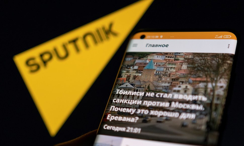 Iliustracija rodo Sputnik programėlę ir logotipą. / DADO RUVIC / REUTERS