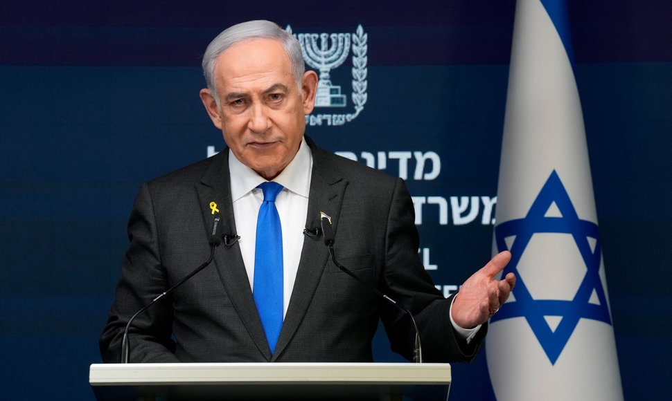 Izraelio ministras pirmininkas Netanyahu kalba spaudos konferencijoje Jeruzalėje. / Ohad Zwigenberg / via REUTERS