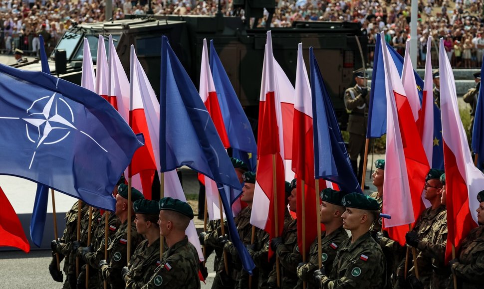 Karinis paradas Varšuvoje. / Dominika Zarzycka / ZUMAPRESS.com