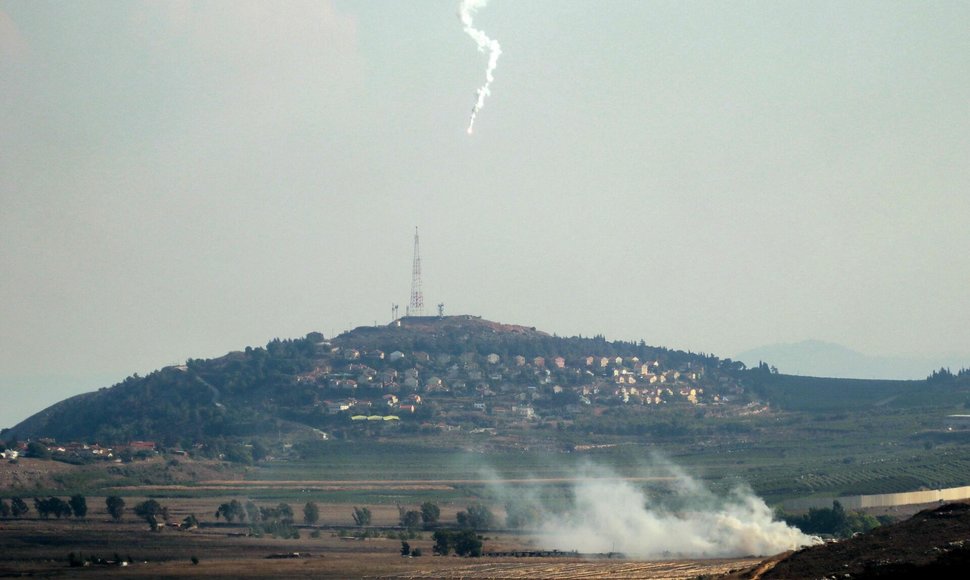 „Hezbollah“ ir Izraelis apsikeitė ugnimi / RABIH DAHER / AFP