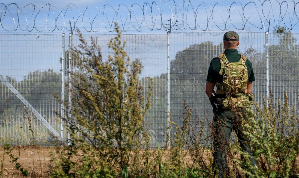 Lenkija pratęs pasienio buferinės zonos veikimą dar 90 dienų / GINTS IVUSKANS / AFP