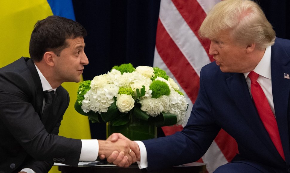 Ukrainos prezidentas Volodymyras Zelenskis ir buvęs JAV prezidentas Donaldas Trumpas