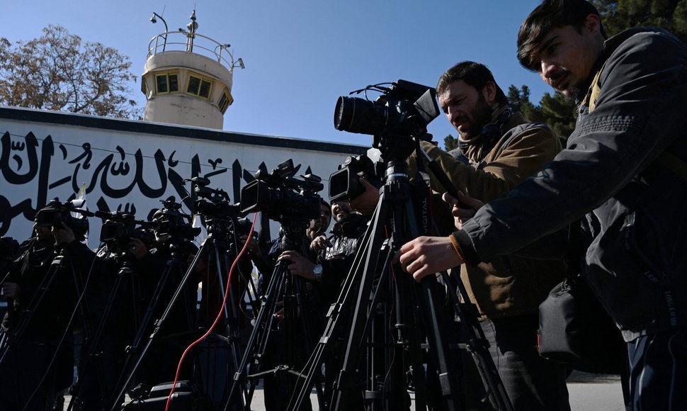 Afganistano Talibanas žada žiniasklaidoje uždrausti vaizduoti gyvas būtybes / WAKIL KOHSAR / AFP