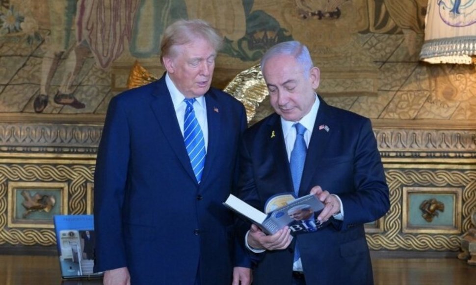 B. Netanyahu su D. Trumpu liepą / Amos Ben Gershom/Israel Gpo / ZUMAPRESS.com