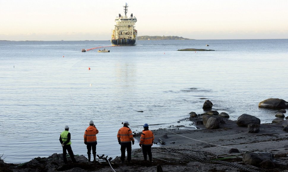 „C-Lion 1“ tiesimo darbai Suomijoje / LEHTIKUVA / via REUTERS