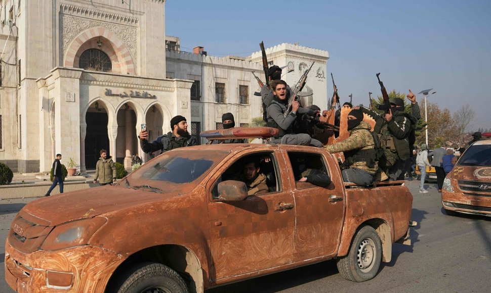 Sirijos sukilėliai / MUHAMMAD HAJ KADOUR / AFP