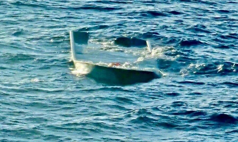 Migrantų paieška Graikijoje / HELLENIC COAST GUARD / via REUTERS